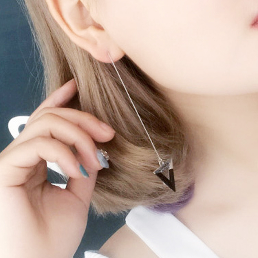 [ER121]미니 삼각모양 팬던트 롱귀걸이