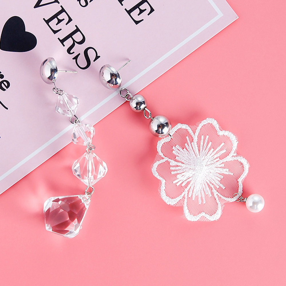 [ER401]플로랄 시스루 자수 포인트 언발란스귀걸이