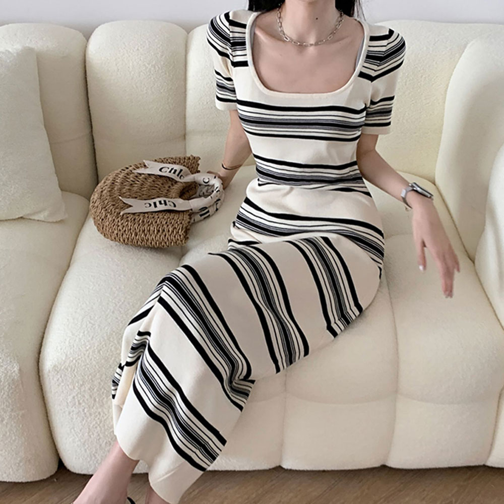 [BC996]릴리 스트라이프 스퀘어넥 니트원피스