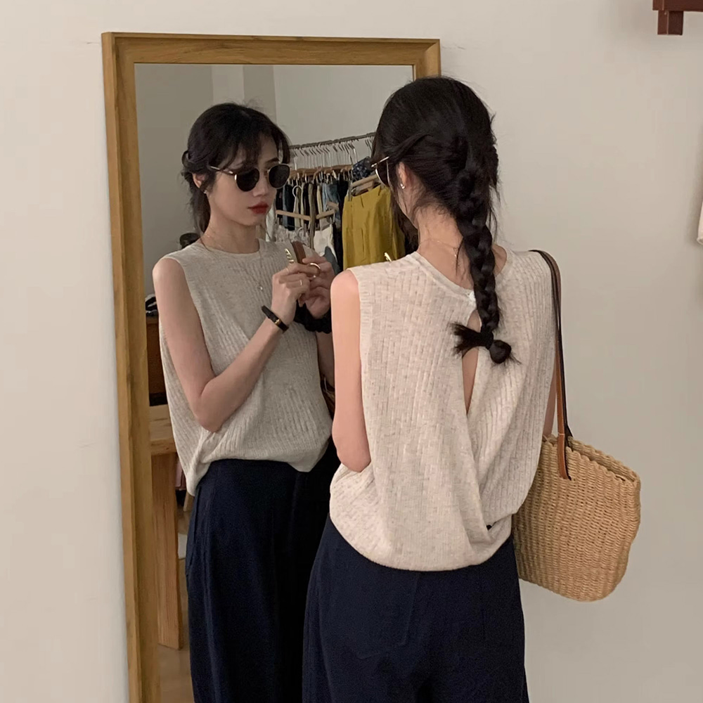 [DE627]리사 백트임 민소매 니트