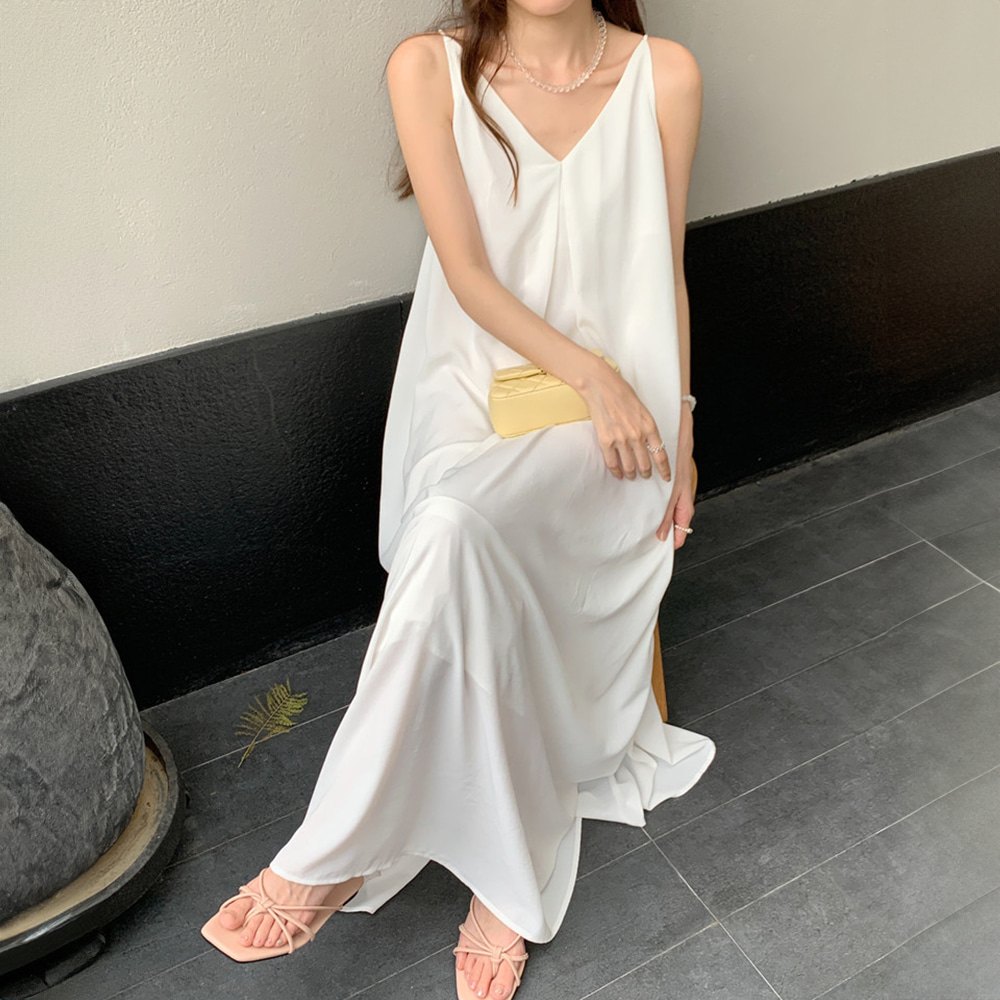 [EF135]리리아 브이넥 슬리브리스 롱원피스