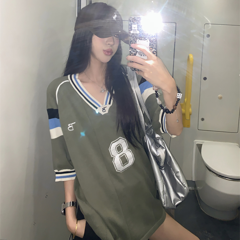 [EF440]에이트 브이넥 배색 니트 티셔츠